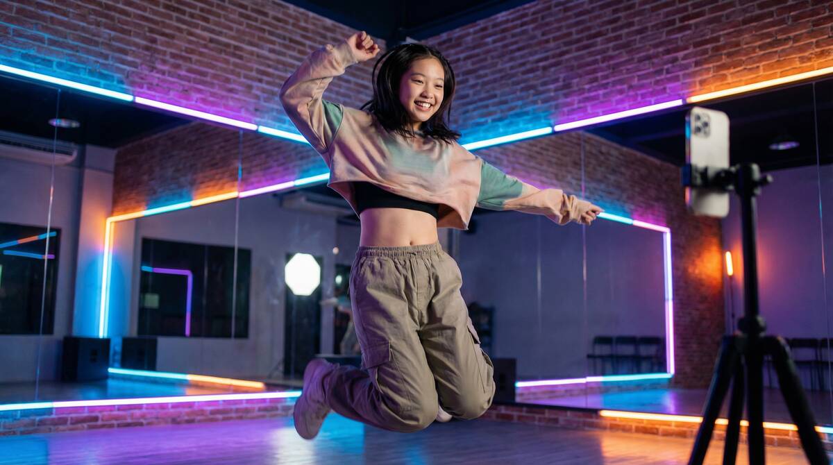 17c一起草舞蹈视频